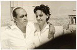 Autor Não Identificado - Oscar Niemeyer e Maria Luiza na Acrópole