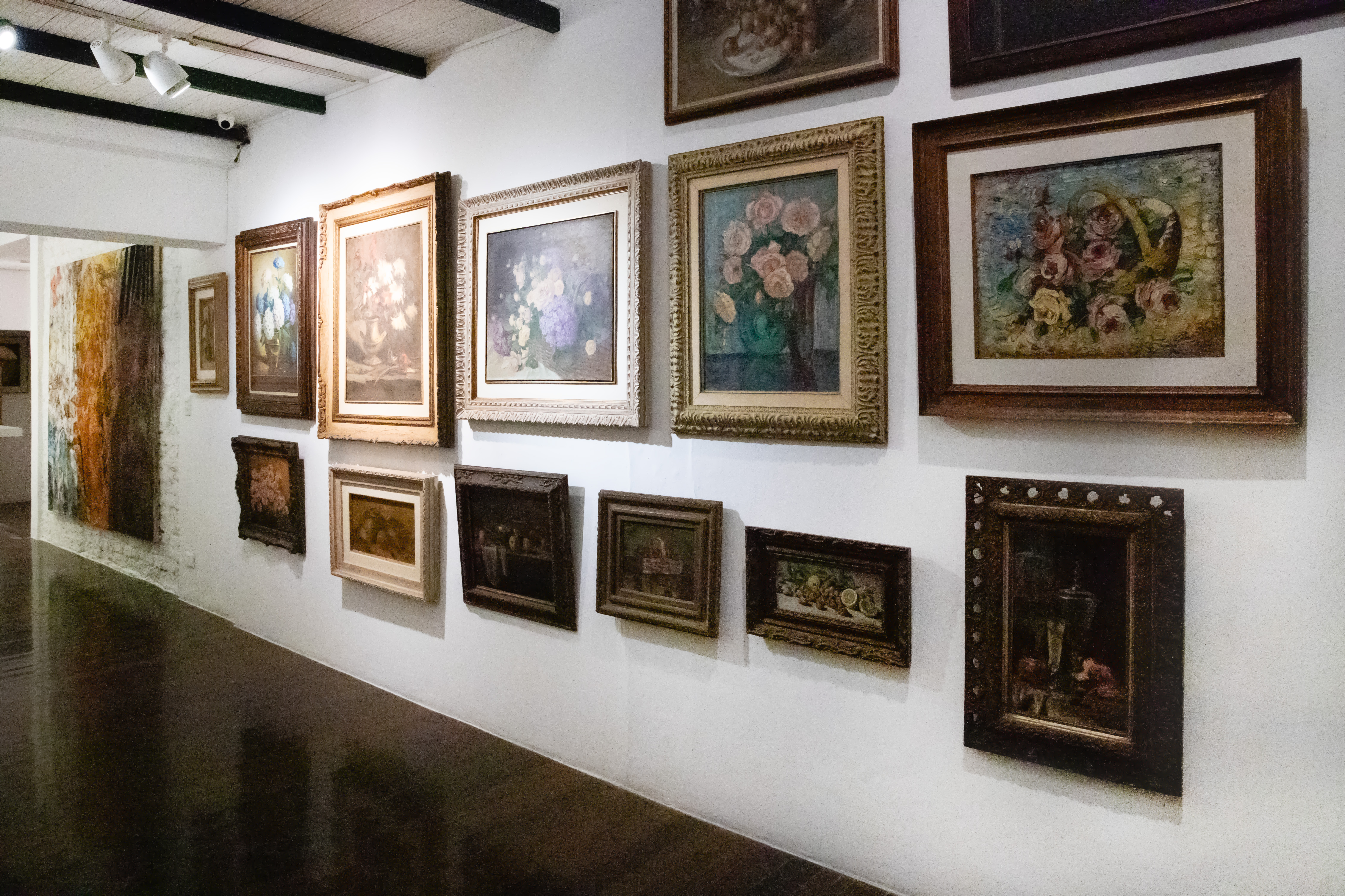 Art Auction Exhibition