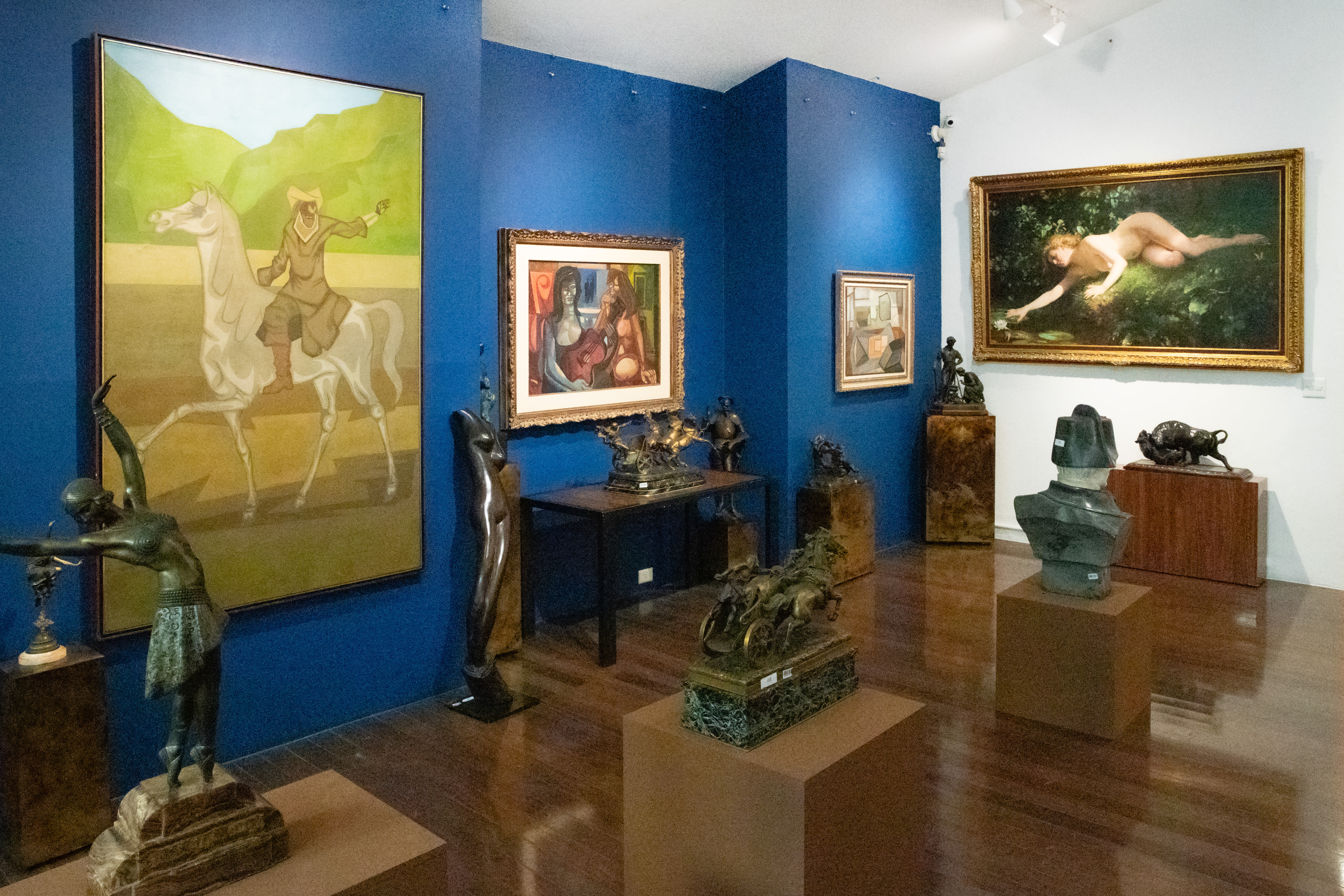 Art Auction Exhibition