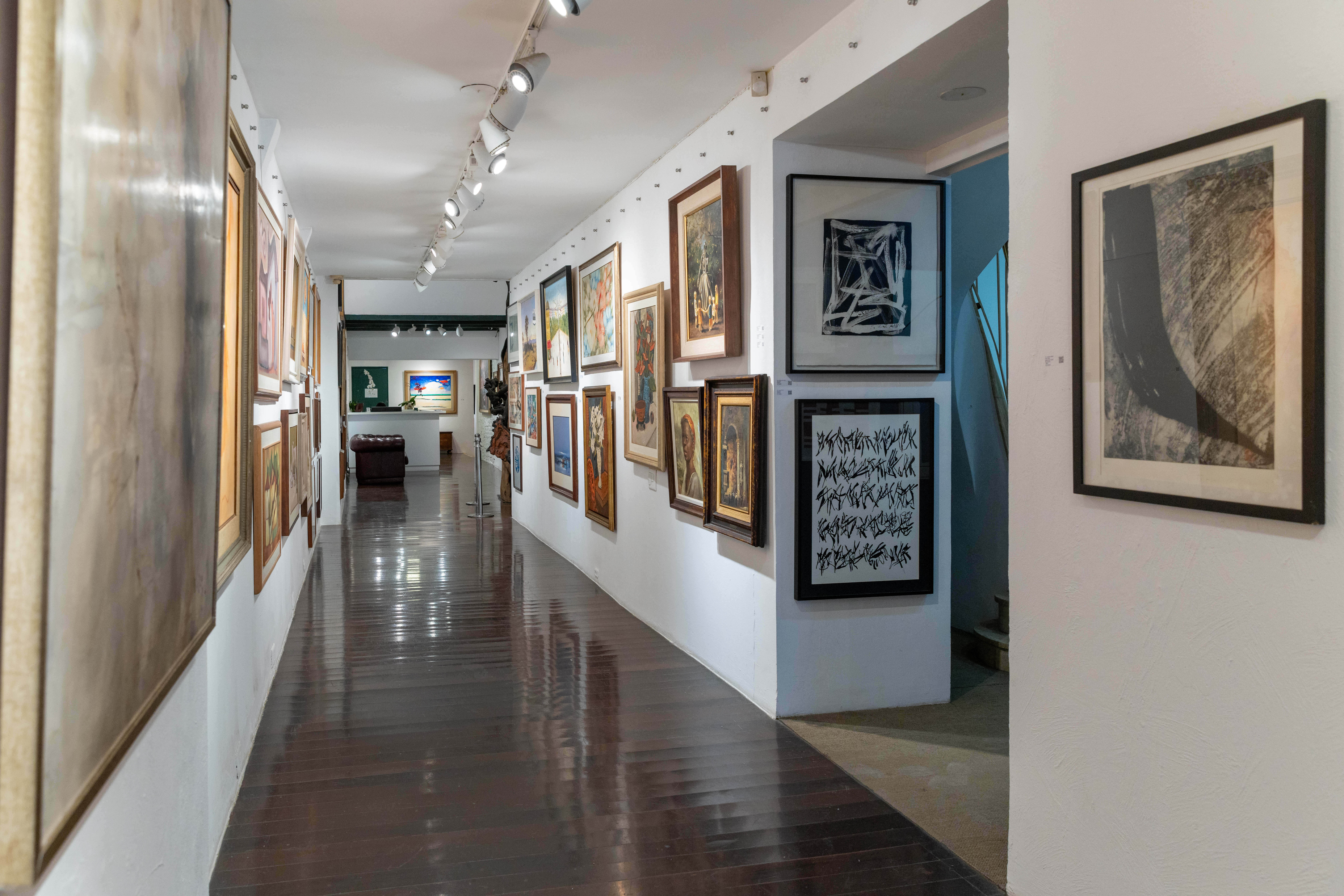 Art Auction Exhibition