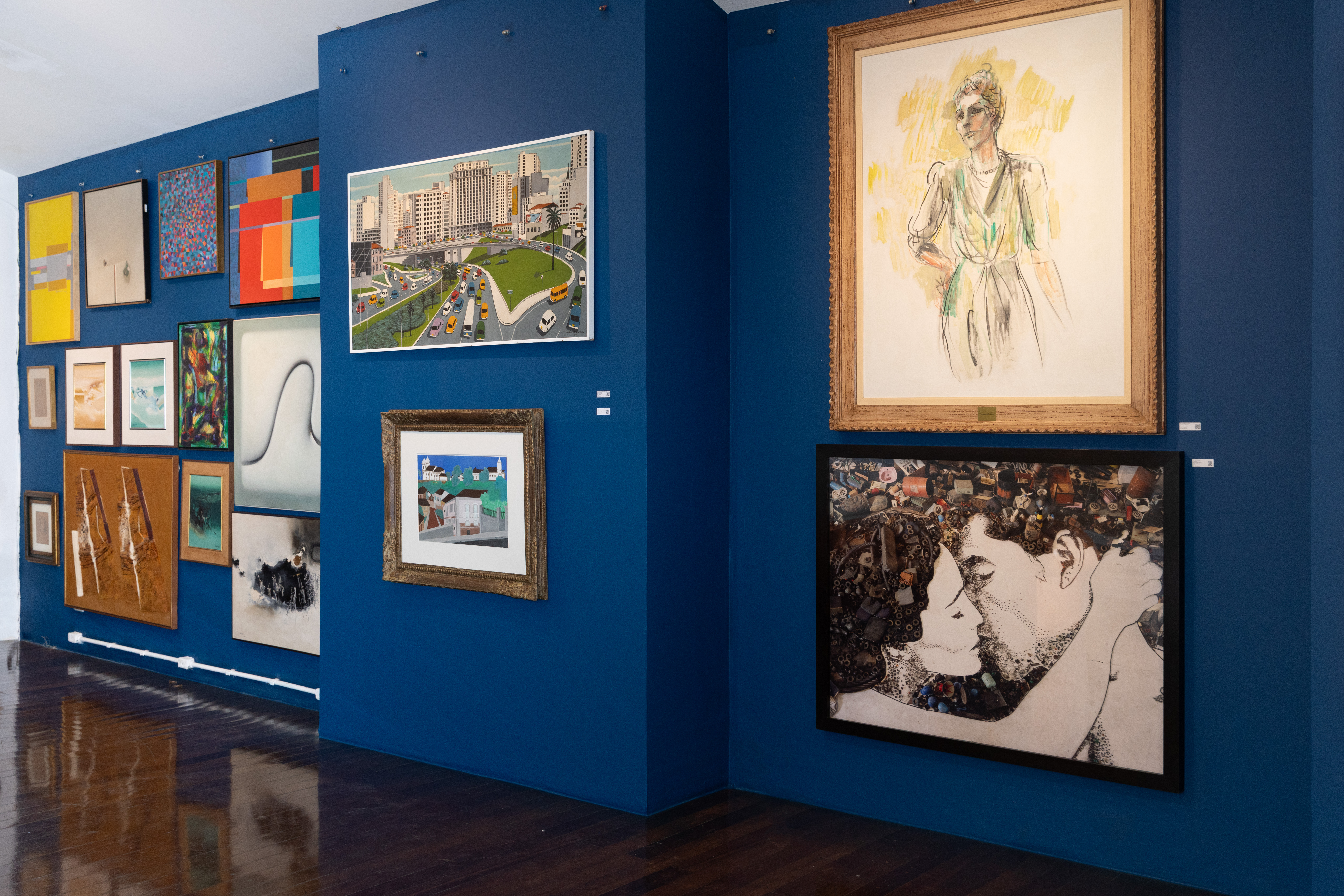 Art Auction Exhibition