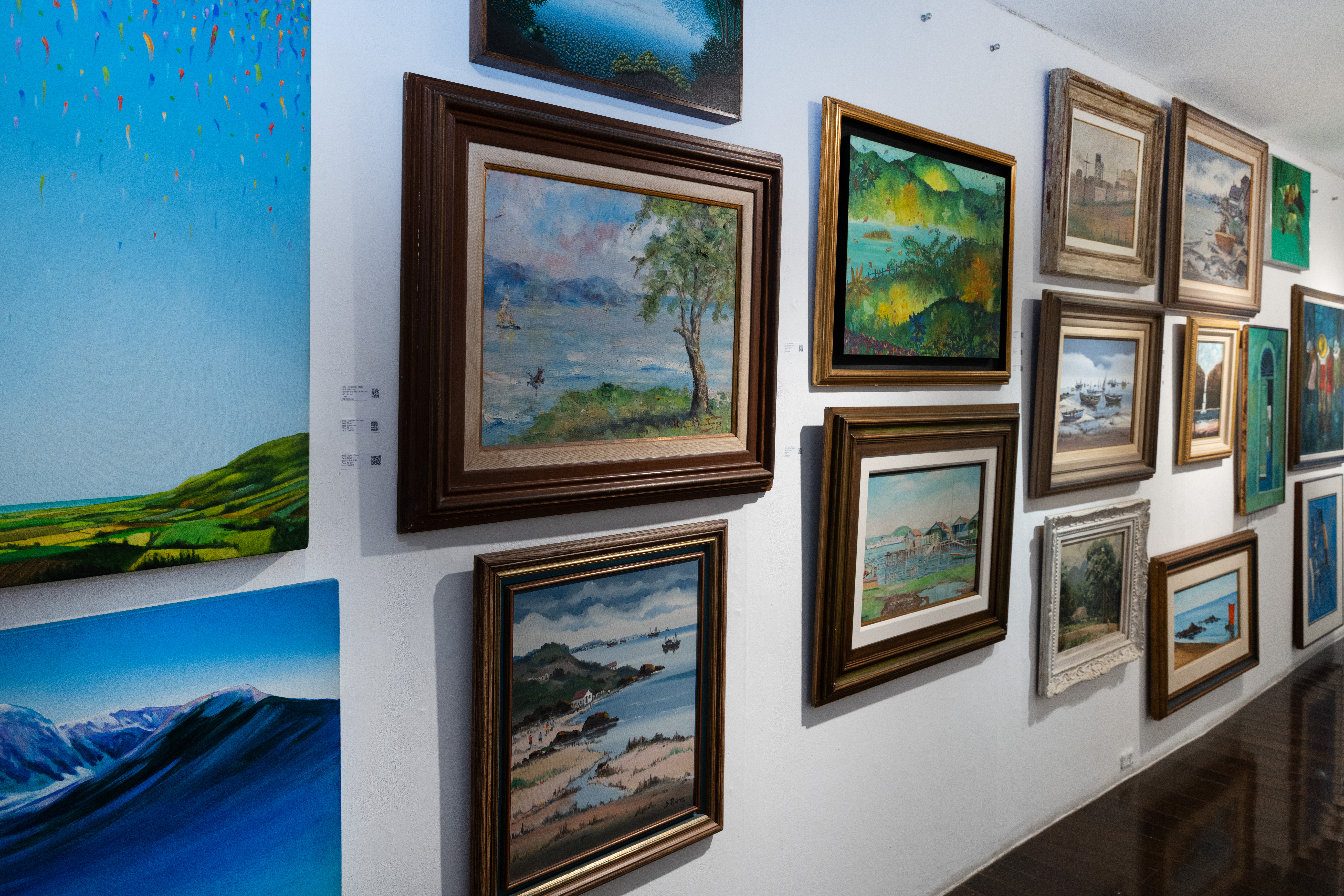 Art Auction Exhibition