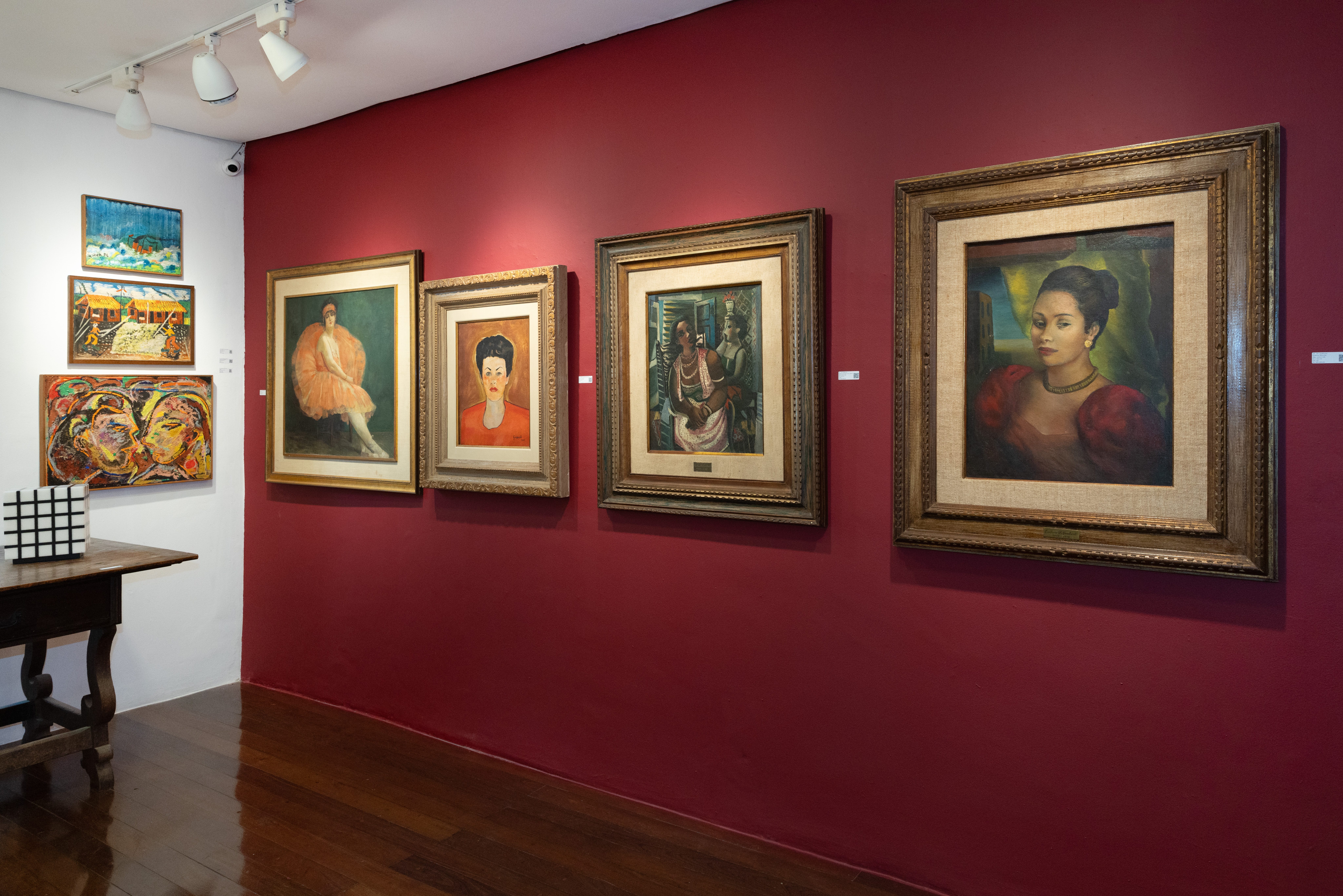 Art Auction Exhibition