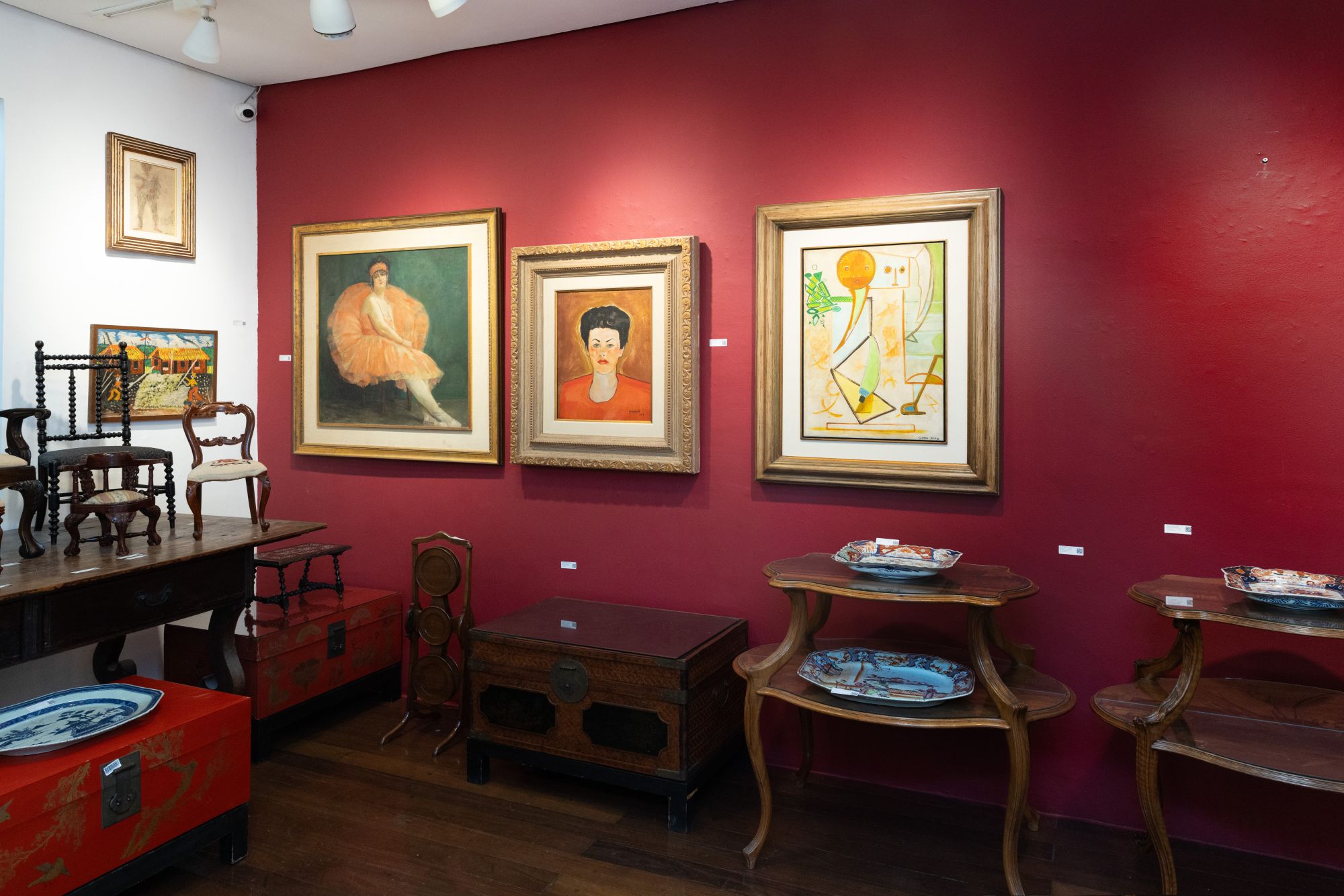 Art Auction Exhibition