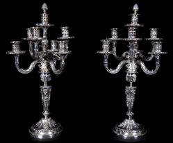 Autor Não Identificado - Par de Candelabros