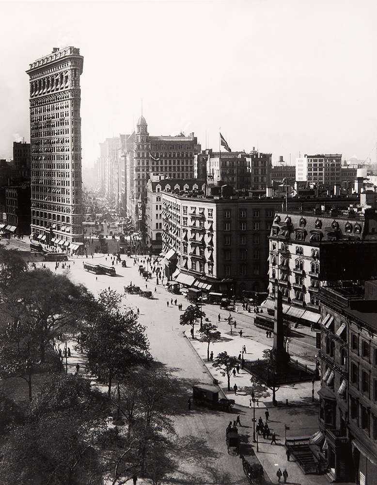 Brown Brothers - Flatiron Building