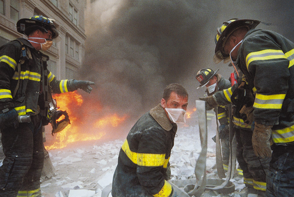 Gilles Peress - Bombeiros no World Trade Center