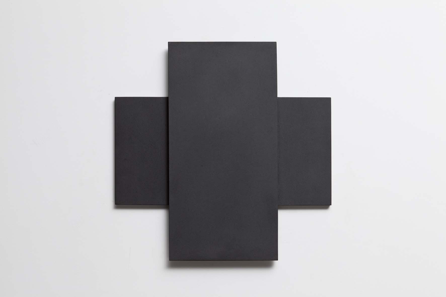 Iran do Espirito Santo - Cruz Sobre Parede