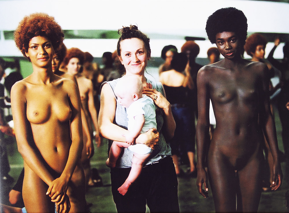 Jaques Faing - Vanessa Beecroft na 25a. Bienal de São Paulo